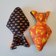 2 Whiskers Fabulous Fish Shaped Cat Toys Catnip & Fluff Stuffed Cloth Soft