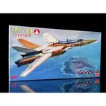 外C 櫃 ： 1/72 長谷川 65780 超時空要塞 女武神 雙座教練機 VF-1D VALKYRIE 天貴