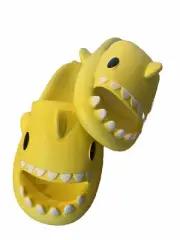 Shark sandals slides yellow size 38-39 pool comfy tik tok