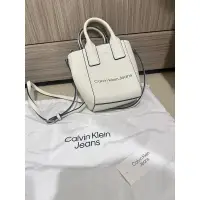 在飛比找蝦皮購物優惠-Calvin Klein Jeans 側背包手機包隨身斜跨包