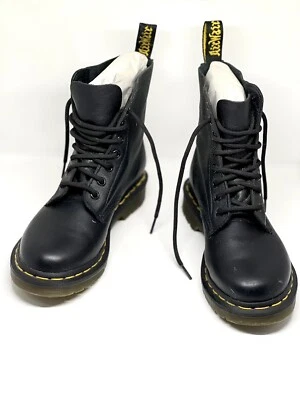 DR MARTENSNIBWomen’s 1460 Pascal Black Laced Boots