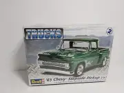 Revell 857210 Revell 1/25 65 Chevy Stepside Pickup 2 n 1