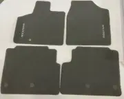 CHRYSLER FLOOR MAT KIT 1FB17BD5AE NEW OEM 1FB17BD5AE