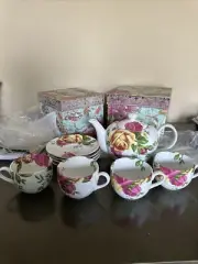 Royal Albert COUNTRY ROSE 10 Pc Tea Set Teapot Lid Cups Saucers Mint New Unused