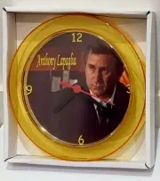 Anthony LaPaglia 7" Gold novelty wall/desk clock Brand new