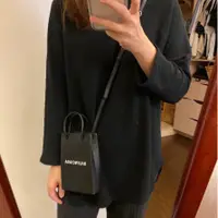 在飛比找蝦皮購物優惠-二手精品99新正品 Balenciaga Phone Hol