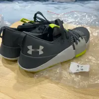 在飛比找蝦皮購物優惠-（全新）Under Armour SpeedForm 23碼