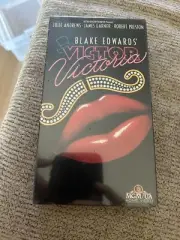 Victor/Victoria VHS 1996 Julie Andrews James Garner New Factory Sealed