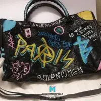 在飛比找Yahoo!奇摩拍賣優惠-【二手】BALENCIAGA Small City Graf