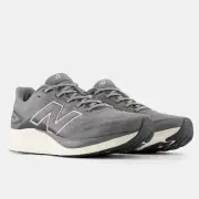 Size 10 - New Balance Fresh Foam 680v8 2E Wide Harbor Grey