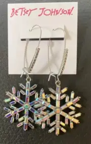 BETSEY JOHNSON HOLIDAY LARGE SNOWFLAKE HOOK EARRINGS CRYSTAL SILVER TONE NEW $58