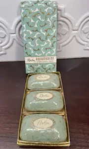 VINTAGE REVLON ORIGINAL BOX AQUAMARINE COMPLEXION SOAP 3 BARS ORIGINAL PACKAGING