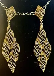 Vtg Monet Art Deco Signed Clip-On Earrings Gold Tone Filigree ￼Dangle Jewelry