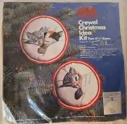 Columbia Minerva Crewel Christmas Idea Kit Chessie Kitten Ornament Erica Wilson