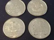 4 Disneyland Medallions 94-97 Mickey Minnie Donald Daisy Goofy Penny Arcade