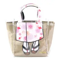 在飛比找momo購物網優惠-【mis zapatos】碎花和服 透明可拆防水手提包-米色