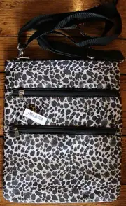 New Leopard Print Hanging Travel Electronic Bag Bible Carrier Zipper Messanger