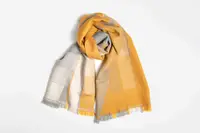 在飛比找誠品線上優惠-工房織座美麗諾羊毛緞織圍巾/ 銀杏
