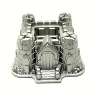 MINT CONDITION Nordic Ware Vintage 2003 Castle Bundt Pan Aluminum 57724