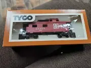 TYCO HO SCALE C-wheel Caboose Santa Fe 327j 350 new vintage A.T. and S.F. 7240