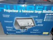 Hubbell Miniliter V Wide Beeam Flood 250-409 Watt mhsy250p8 ps