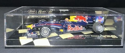 MINICHAMPS F1 2010 REDBULL RACING RB6 MARK WEBBER 1:43 SCALE DIECAST CAR #6