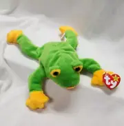 Smoochy the Frog TY Beanie Baby with Tag 1997, Retired