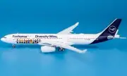 1:400 GeminiJets Lufthansa AIRBUS A330-300 Passenger Airplane Diecast Model