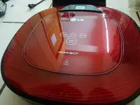 在飛比找Yahoo!奇摩拍賣優惠-二手 LG掃地機器人紅色款-VR6270LVM 配件齊全附說