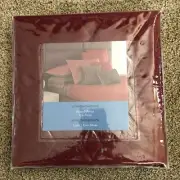 1 New Simply Vera Wang Links Red 26" x 26" Quilted Euro With Gusset Sham NIP
