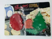 Set of 2 Christmas Cookie Cutters - Santa And Tree - New in package