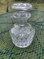 Vintage neoclassical laurel wreath Tipperary Waterford style crystal decanter