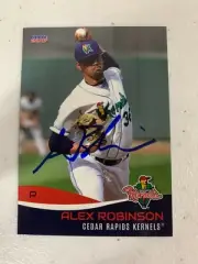 Alex Robinson 2017 Signed Cedar Rapids Kernels Team Card