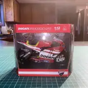 NEW Moto Ducati Desmosedici GP11 - Valentino Rossi 2011 - NewRay - 1:12 - 1/12