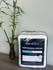 Tempur-Pedic Mattress Pad Performance Cooling. Size: QUEEN. NEW!