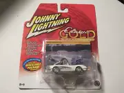 Johnny Lightning 2006 1958 Corvette Classic Gold New Sealed