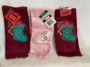 New 1999 Embroidered Holiday Christmas Stocking & Sleigh Guest Fingertip Towel