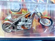 WEST COAST CHOPPERS JESSE JAMES MOTORCYCLE EL DIABLO II ORANGE, 1;31 SCALE New