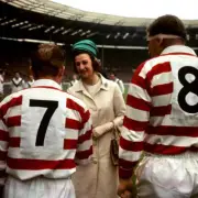 Princess Alexandra Shakes Hands With Wigan's Frank Farr 1965 OLD RUGBY PHOTO