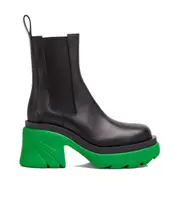 Bottega Veneta Flash Chelsea Boots 38.5,37 Black/grass green