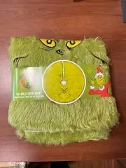GRINCH FACE GRINCHMAS SEUSS 48" CHRISTMAS TREE FUZZY SKIRT RUZ 65TH ANNIVERSARY