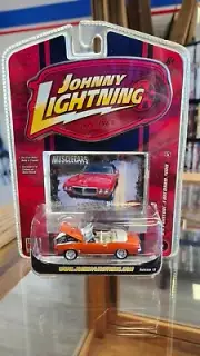Johnny Lightning MuscleCars '69 Pontiac Firebird 400 in orange