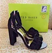 NEW***TED BAKER Sz 35.5/5M suede leather PUMPS black!!