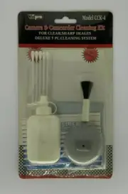 Vidpro Camera and Camcorder Cleaning Kit Deluxe 5 Piece Cleaning System CCK-4