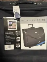 New Geoffrey Beene Deluxe Rolling Garment Bag Travel Garment Two Wheeled
