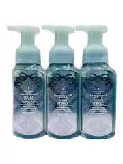 3 BATH & BODY WORKS HOLLY BERRY SPRUCE GENTLE CLEAN FOAMING HAND SOAP NEW