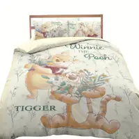 在飛比找蝦皮購物優惠-台灣製小熊維尼枕套床包組 花日秘境/維尼 單人床包 雙人床包
