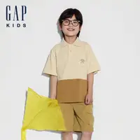 在飛比找momo購物網優惠-【GAP】男童裝 Logo短袖POLO衫-卡其棕撞色(466