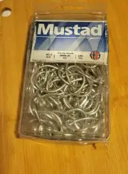 Mustad 39960 DT Duratin Circle Hooks 12/0 x100