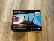 NETGEAR Nighthawk AC1900 Smart WiFi Router (‎R7000-100NAS)